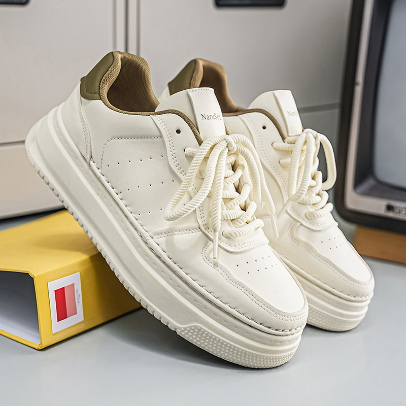 รองเท้าผ้าใบลำลองสำหรับผู้ชาย  - Casual Sneakers Men บทวิจารณ์และราคา