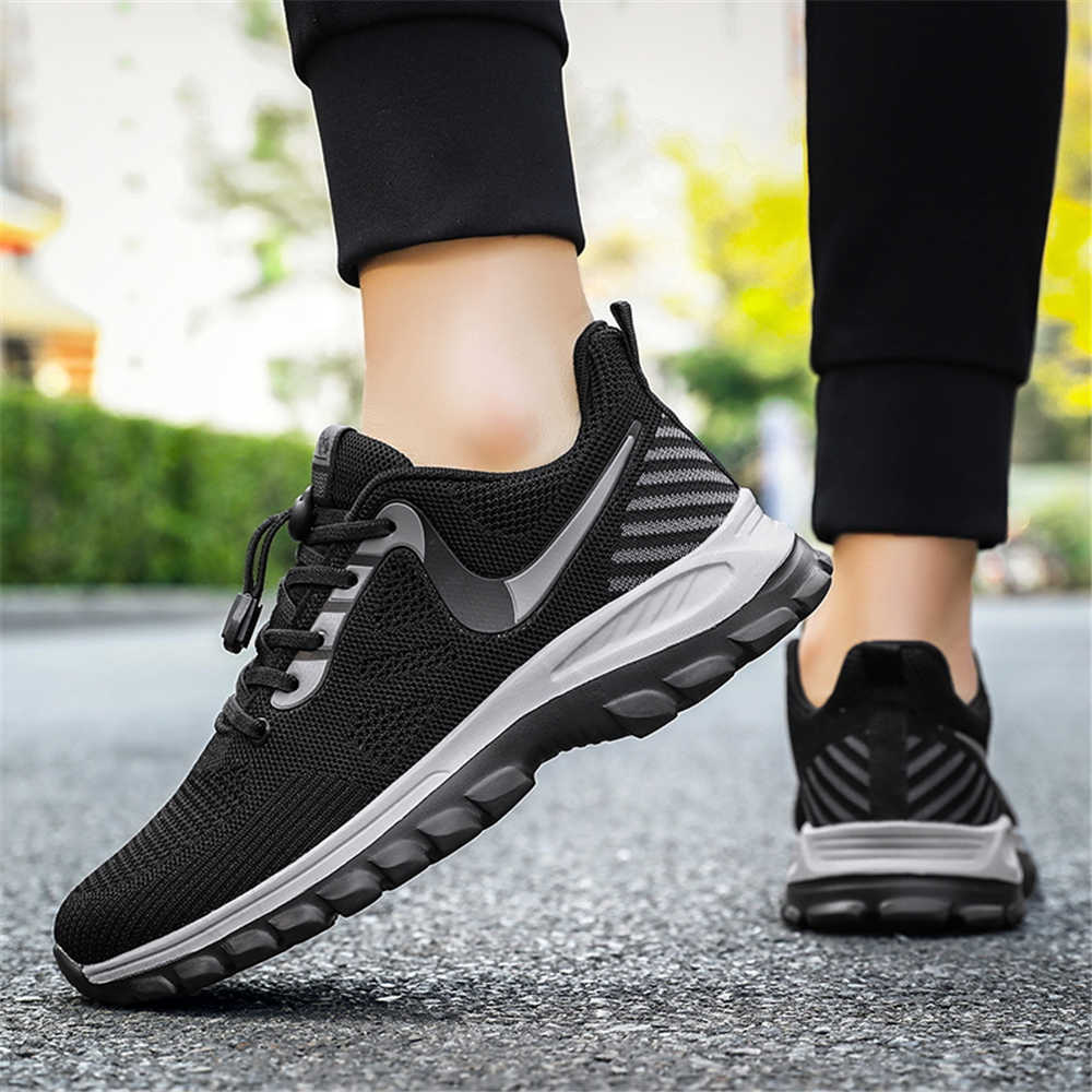 รองเท้าผ้าถักกันลื่นผู้ชาย ไซส - Casual Sneakers Men บทวิจารณ์และราคา